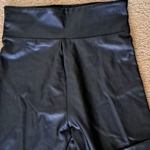 Forever21 Leather Look Leggings  S - Picture 2 of 7